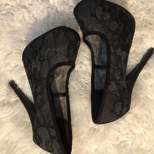 CALL IT SPRING BLACK LACE 4 INCH HEELS IN SIZE 6